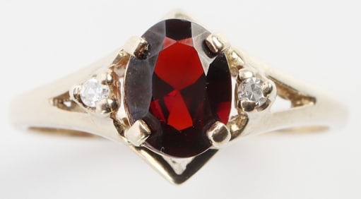 10K YELLOW GOLD GARNET DIAMOND RING SZ 10.25