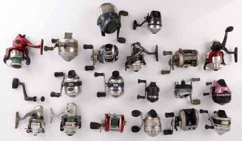 LOT 19 USED VINTAGE FISHING REELS DAIWA PINNACLE