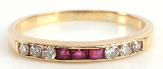 18K GOLD RING WITH DIAMONDS & RUBIES