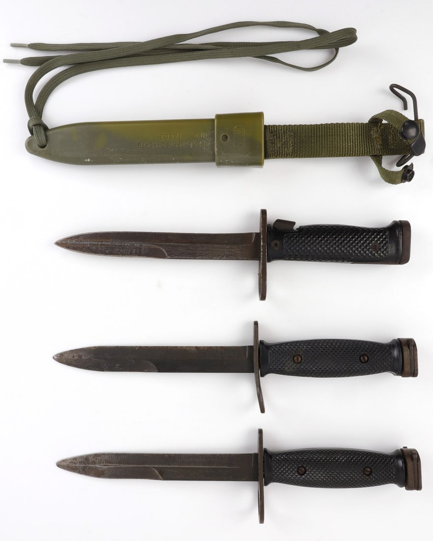 M6 WITH SCABBARD & 2 M7 WO SCABBARD BAYONET LOT: Each in very good original condition, the M6 bayonet has M10 scabbard bayonet maker is Milpar. The M7 maker is BOC. The second M7 is also BOG.