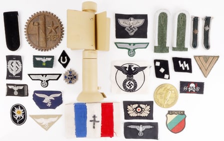 LOT OF WWII GERMAN PATCHES SHOULDERBOARDS AND MORE