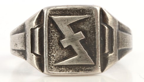 WWII GERMAN REICH ENGRAVED WOLFSANGEL RING