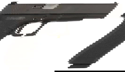 GLOCK G17L CLASSIC 9MM 6IN BBL COMPETITION PISTOL: New in box Glock G17L Classic semi-automatic pistol. An ideal pistol for competition and target shooting, having a 6-inch barrel, well-balanced slide, long sight radius and a crisp, precise trigger