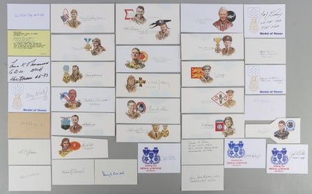 LOT OF 35 MEDAL OF HONOR WINNER SIGNATURES