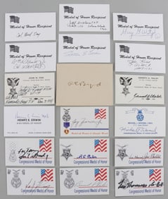 LOT OF 18 US MEDAL OF HONOR WINNER AUTOGRAPHS