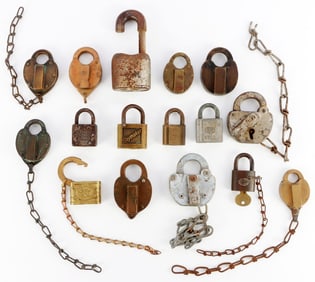 LOT OF 16 ANTIQUE AND VINTAGE PADLOCKS