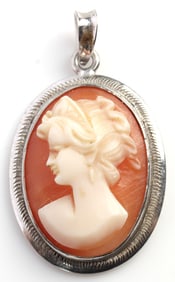 18K WHITE GOLD ANTIQUE CAMEO PENDANT
