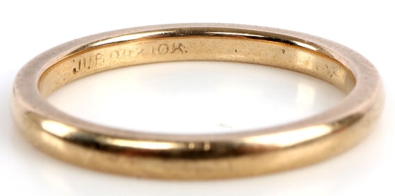 10K YELLOW GOLD BAND RING 7.5
