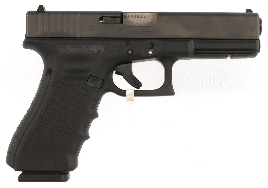 GLOCK 31 GEN 4 .357 SIG SEMI AUTO PISTOL: Glock 31 Gen 4 semi-automatic pistol. Includes two (2) 15-round magazines. Excellent condition, slight use. Mechanically fine, functions without issue. Bore is bright and clear. FFL required for trans