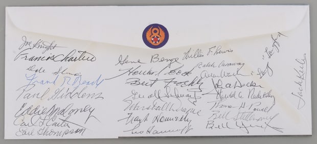 WWII US ARMY AIR CORPS PILOTS & CREW 25 SIGNATURES