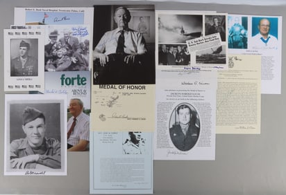 LOT 10 WWII US MEDAL OF HONOR WINNER AUTOGRAPHS