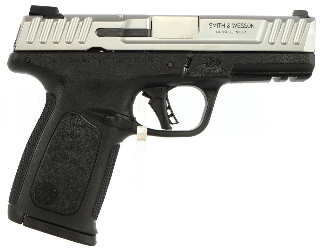 SMITH & WESSON SD40 2.0 SEMI AUTO PISTOL NIB: New in box Smith & Wesson SD40 2.0 semi-automatic pistol, cal .40 S&W. Includes one (1) 13-round magazine. FFL required for transfer. No international shipping. Know your state's firearm laws before b