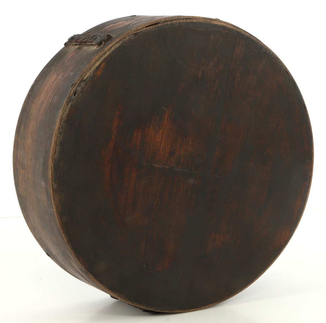 REVOLUTIONARY WAR OF 1812 T ARENTS MADE CANTEEN: Very good, original condition, Maker marked 'T. Arents', but faint. 7 X 7 X 2.75 inches.