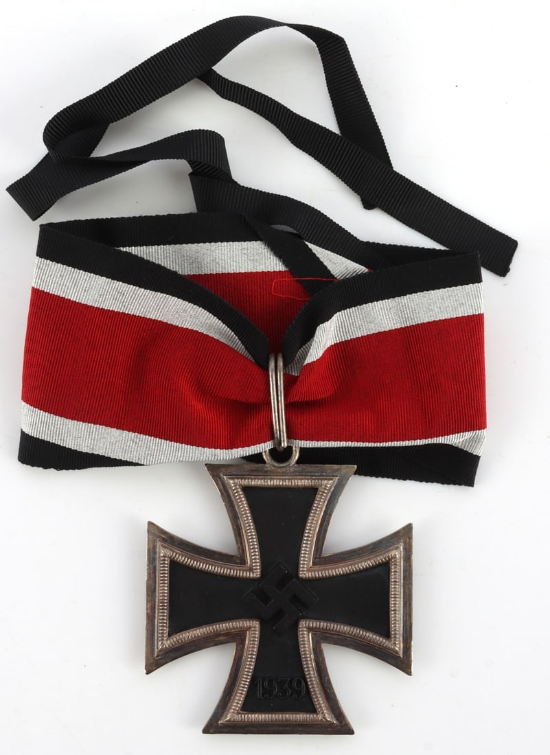WWII GERMAN GRAND CROSS FOR IRON CROSS: Display piece. Marked L/12 and 800 for silver. Magnetic core. Complete with neck ribbon. 2.5 inches. This lot has a reserve.