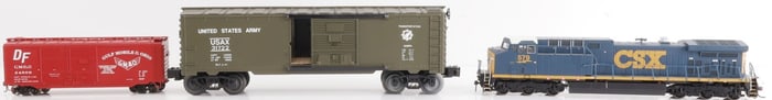 TOY TRAINS LOT LIONEL CSX LOCOMOTIVE US ARMY CAR