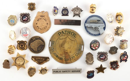 LOT 30 POLICE MINI BADGES CHALLENGE COIN MORE
