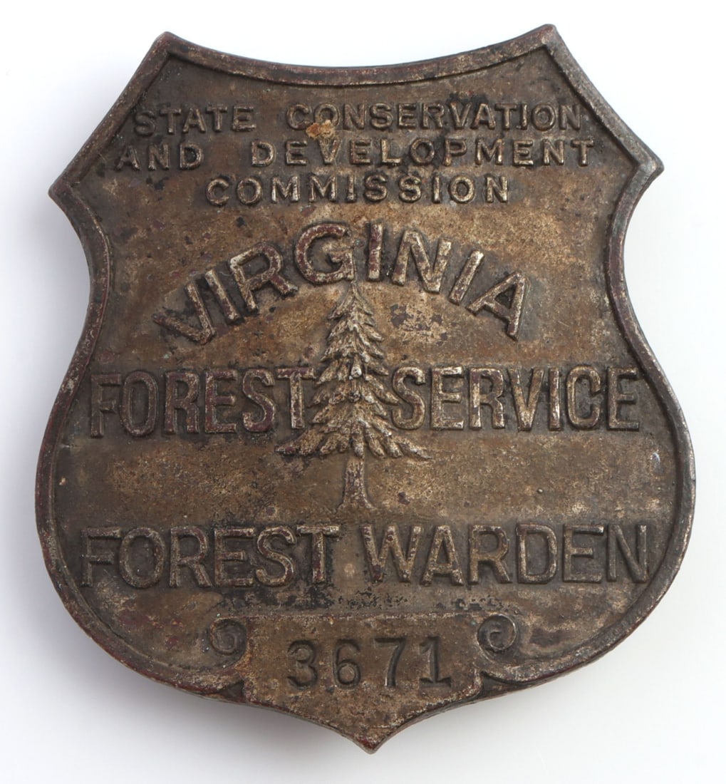 VIRGINIA FOREST SERVICE GAME WARDEN BADGE: No pin. 43 MM. Unauthenticated, sold "as is."