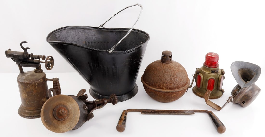 ANTIQUE TOOL LOT TRAIN LAMP ROAD TORCH COAL BUCKET: Good, original condition. As photographed.