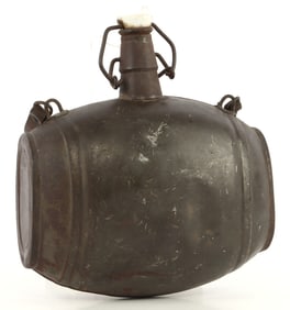 WWI FRENCH STYLE SINGLE SPOUT CANTEEN