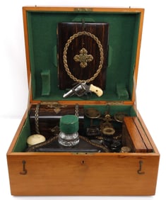 BRITISH 2ND DRAGOON GUARDS NAMED CAMPAIGN CHEST