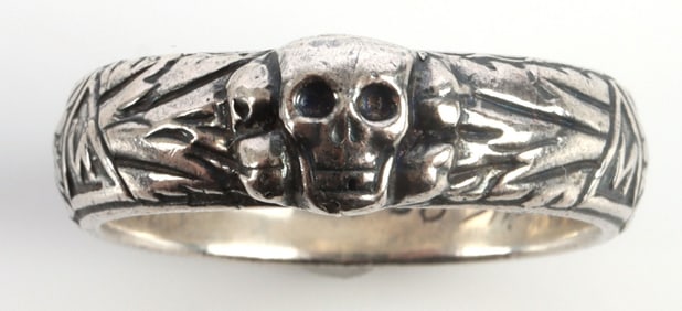 WWII GERMAN SS HIMMLER TOTENKOPF HONOR RING