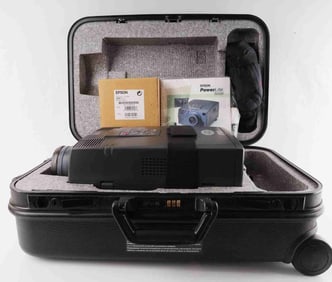 EPSON POWERLITE 5000 SVGA CONFERENCE PROJECTOR