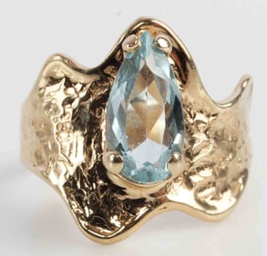 1 CARAT AQUAMARINE MARQUISE 14K YELLOW GOLD RING