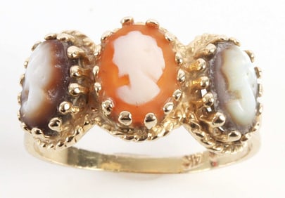 14K YELLOW GOLD ANTIQUE TRIPLE CAMEO RING SIZE 8.5
