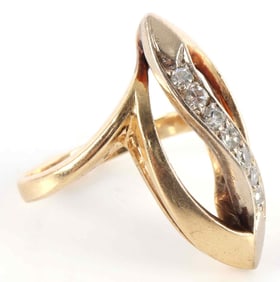 14K YELLOW GOLD DIAMOND VINTAGE LADIES RING
