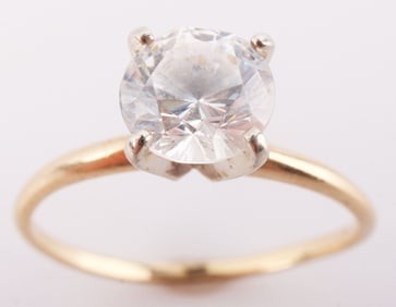 14K YELLOW GOLD SOLITAIRE TRAVEL ENGAGEMENT RING