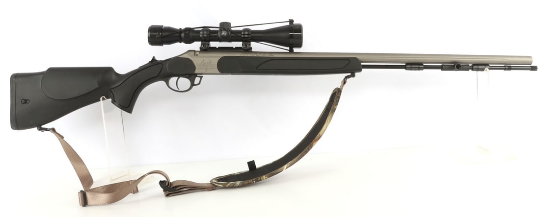 TRADITIONS VORTEK STRIKERFIRE .50 CAL BP RIFLE: Traditions Vortek Strikerfire .50 cal muzzle-loading black powder rifle with 3-9X40 scope, ramrod and carry sling. Barrel length 28 inches. Very good condition. Mechanically fine, functions without is