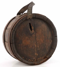 AMERICAN REVOLUTIONARY WAR WOODEN CANTEEN