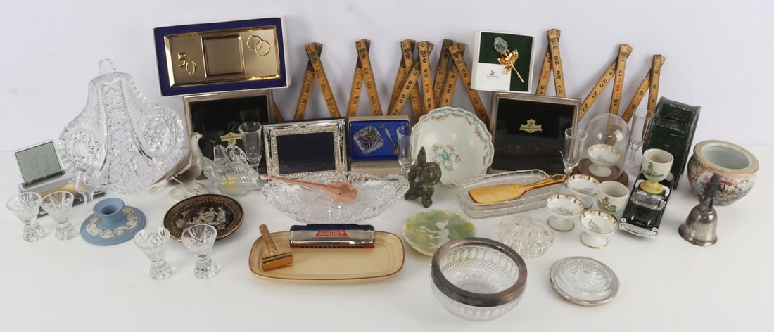 LARGE GENERAL COLLECTIBLES LOT HUGE VARIETY: Variety lot of items. As photographed sold as is.