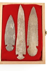 LOT OF 3 NATIVE AMERICAN SPEAR POINTS