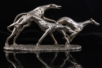 AURO BELCARI GREYHOUNDS RACING STATUE