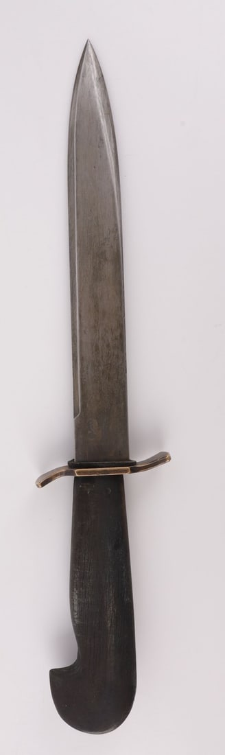 WWII GERMAN THIRD REICH PRESENTATION BAYONET: A presentation bayonet for Waffen-SS division, Totenkopf. 12 inch tip to pommel, 7.5 inch bayonet. Unauthenticated, sold as is.