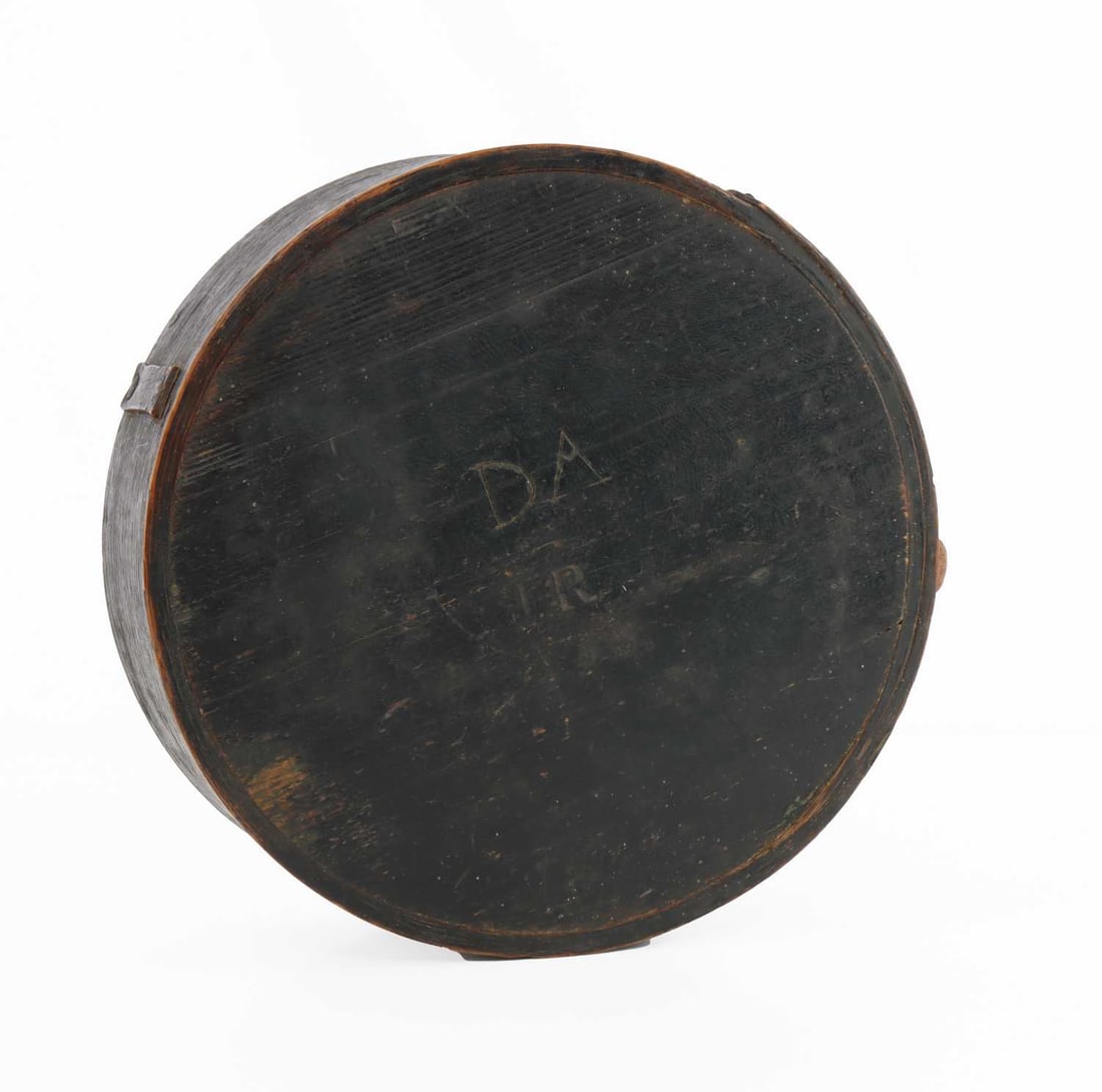 REVOLUTIONARY WAR US CANTEEN WITH MASONIC A: A cheesebox-style canteen from the American Revolution. Maker marked 'JR' and inscribed 'DA' for the owner. A Masonic compass is intertwined into the A to mark the bearer as a member. 7 inch diameter,