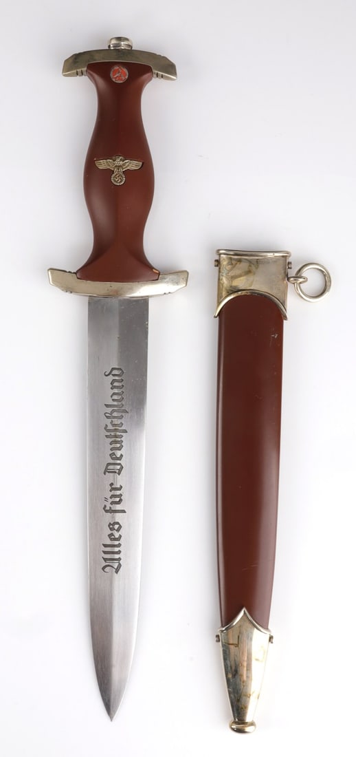 WWII GERMAN THIRD REICH SS HONOR DAGGER: A Sturmabteilung honor dagger. Blade reads 'Ulles fur Deutschland' on front, no Romh facsimile on back. Maker's mark for Boker Solingen. Unauthenticated, sold as is.