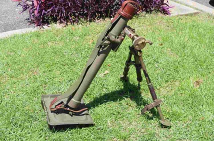 WWII US M5 60MM MORTAR WITH STRAP MOUNT & SIGHTS