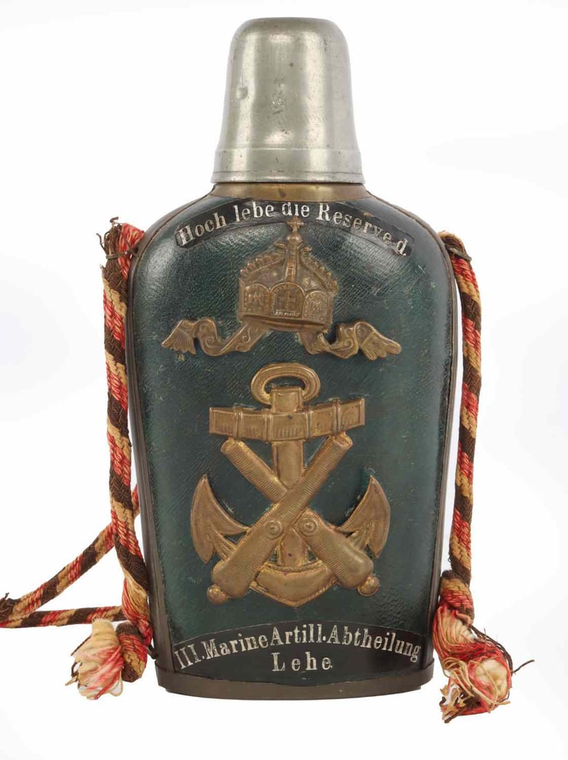 IMPERIAL GERMAN RESERVIST CANTEEN NAVAL ARTILLERY: A reservist canteen from the Imperial German Navy. The markings on this canteen indicate that the original owner was a naval artilleryman. 4 X 8 inches. Very good, original condition. Origin: Imperial