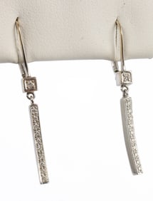 18K WHITE GOLD DIAMOND DROP EARRINGS