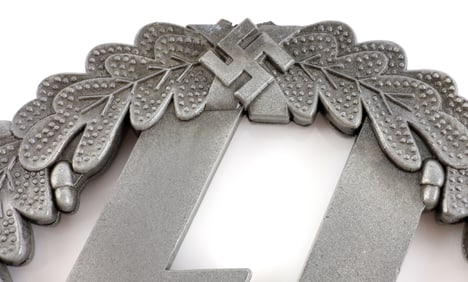 WWII GERMAN THIRD REICH SS-SIEGRUNES IMAGE