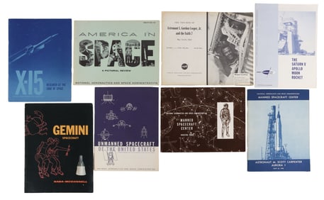 A SELECTION MID-1960S NASA PAMPHLETS & DOCUMENTS