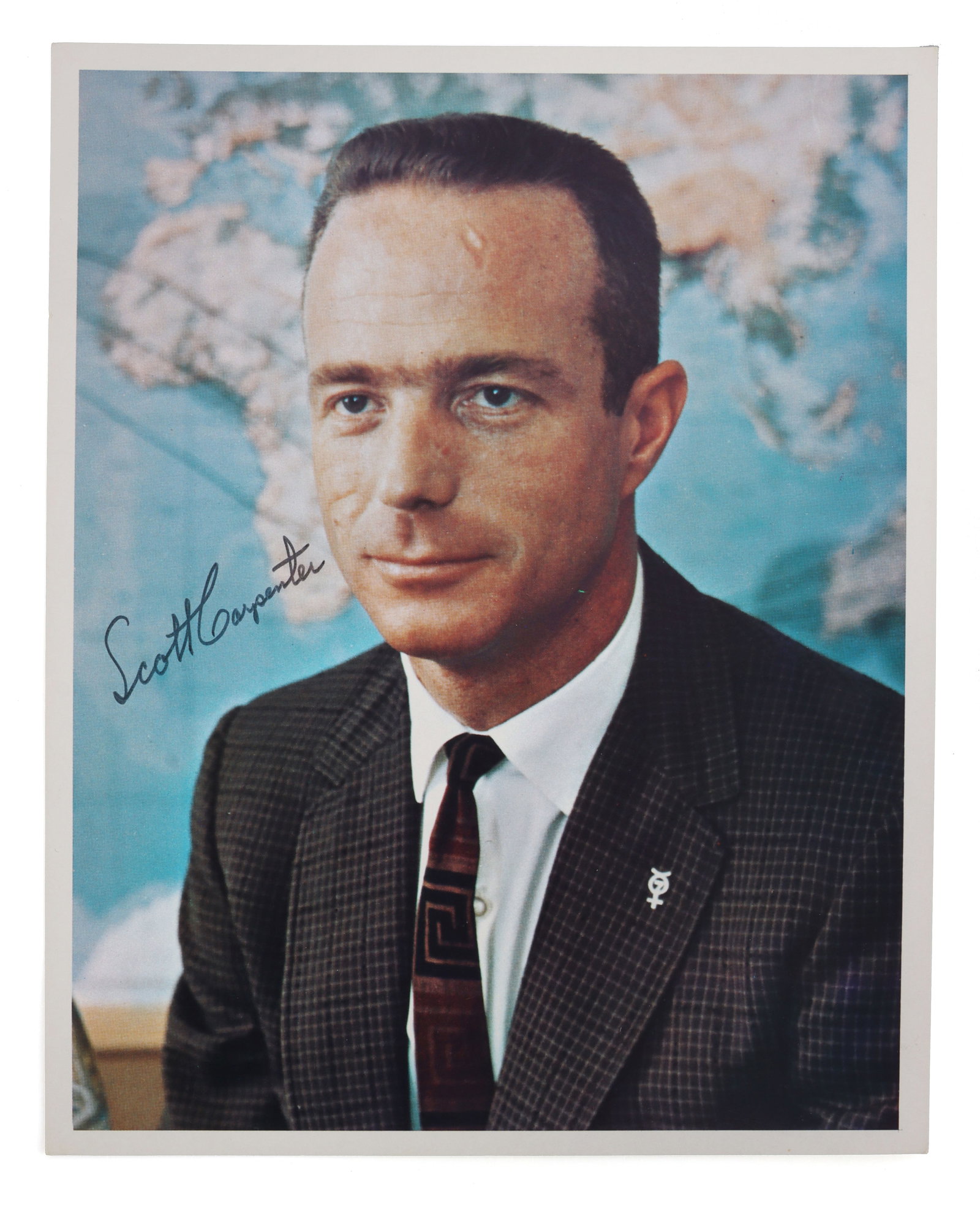 SCOTT CARPENTER SIGNED HEAD SHOT PHOTO: An official head shot of Scott Carpenter from NASA. Scott was one of the original Mercury 7 but later became an aquanaut, working on SEALAB. Document is signed. This head shot and signature was collec