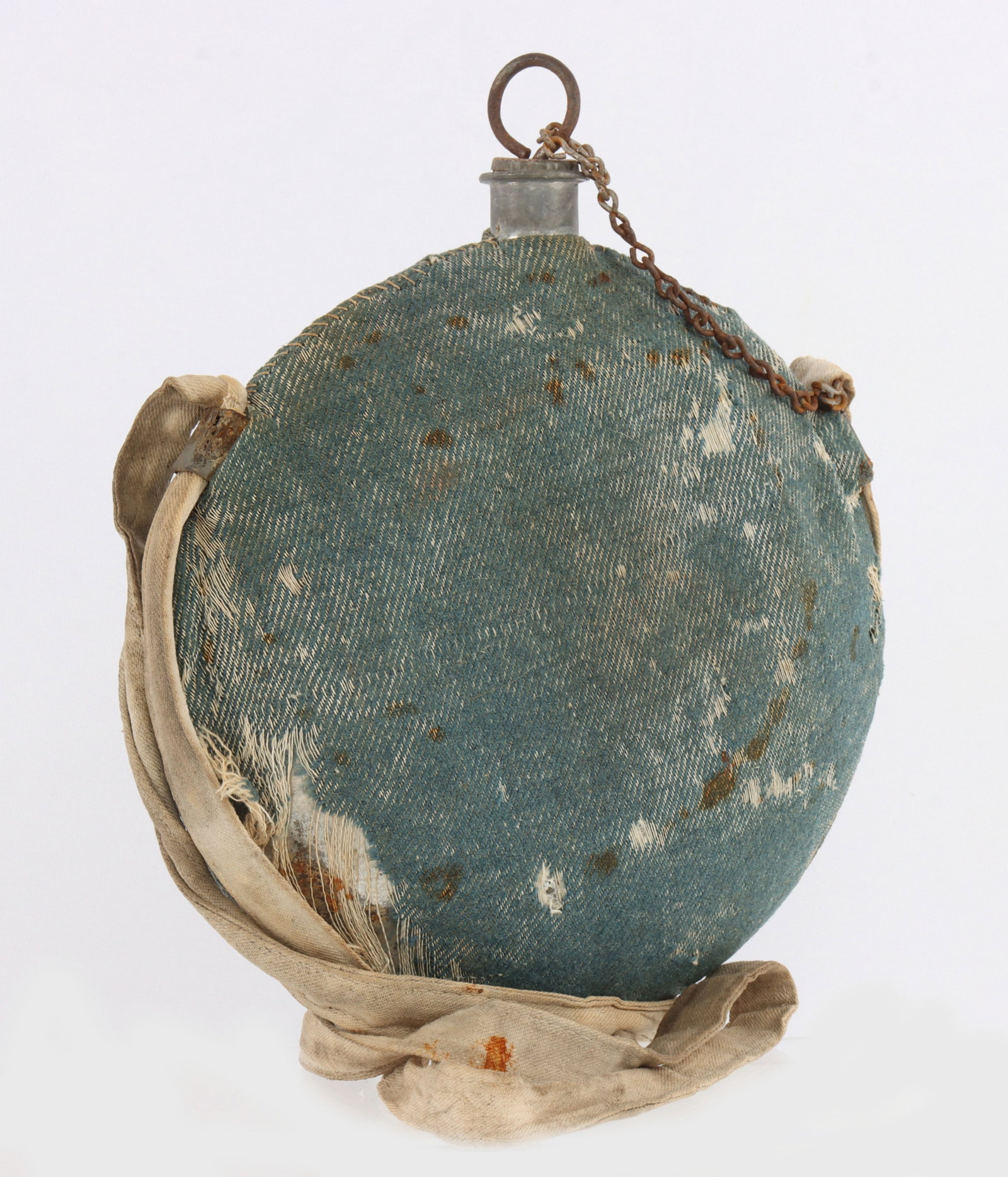 M 1858 SMOOTH SIDE CIVIL WAR CANTEEN: Very unusual blue denim like cover, with strap and stopper, very good original condition. This lot has a reserve.