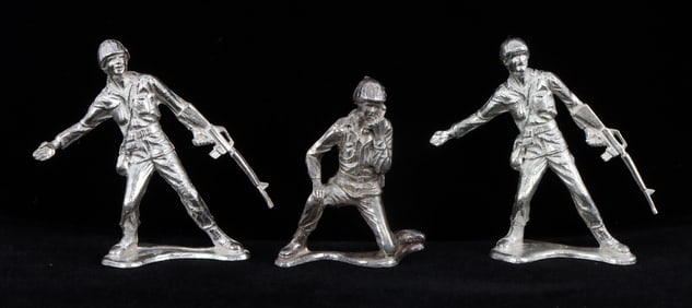 3 999 FINE SILVER ARMY SOLDIER FIGURE LOT 110 GRAM