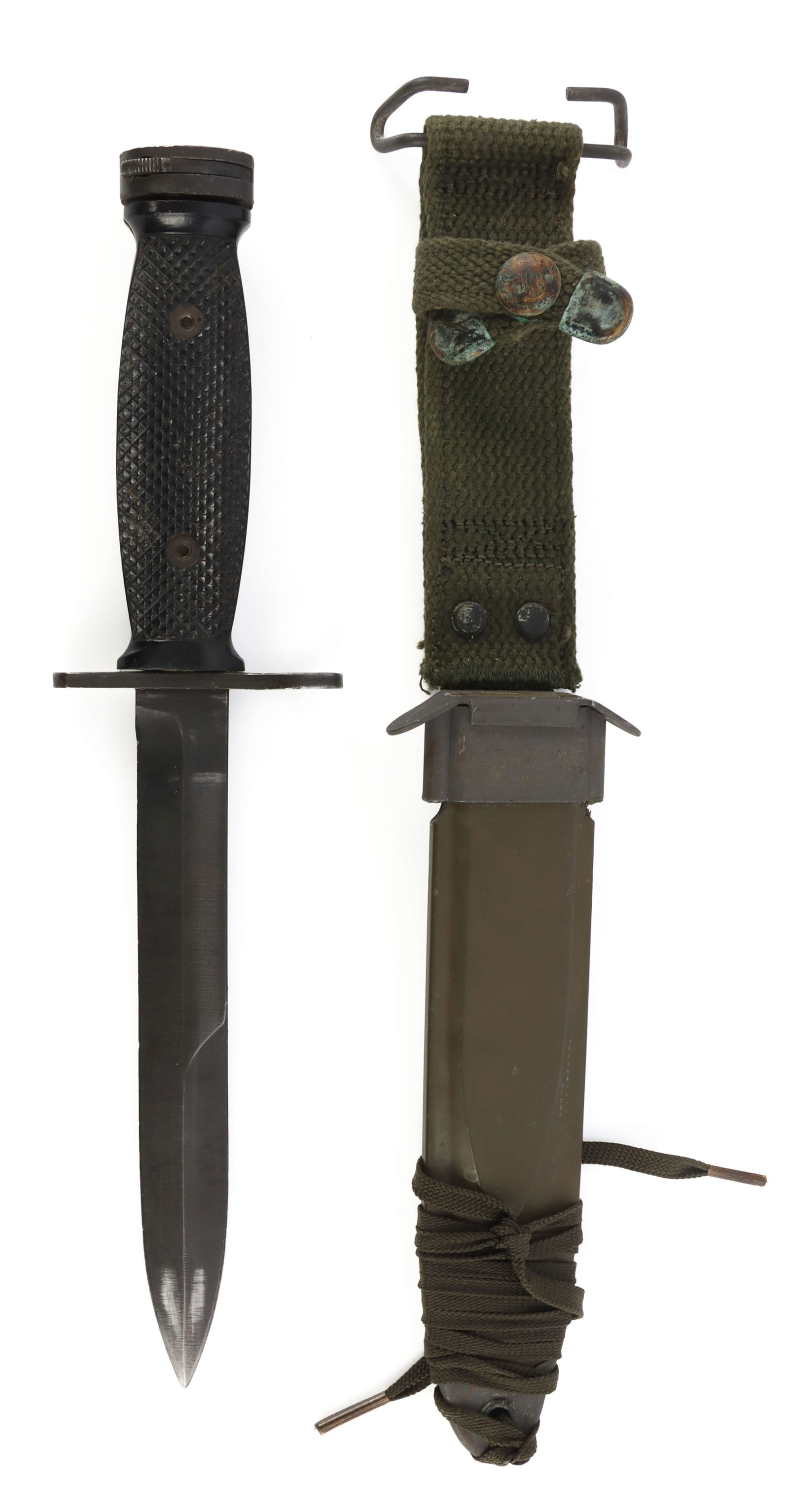 WWII UTICA M4 BAYONET FOR M1 RIFLE: Very good original condition, near mint blade, M8 scabbard.