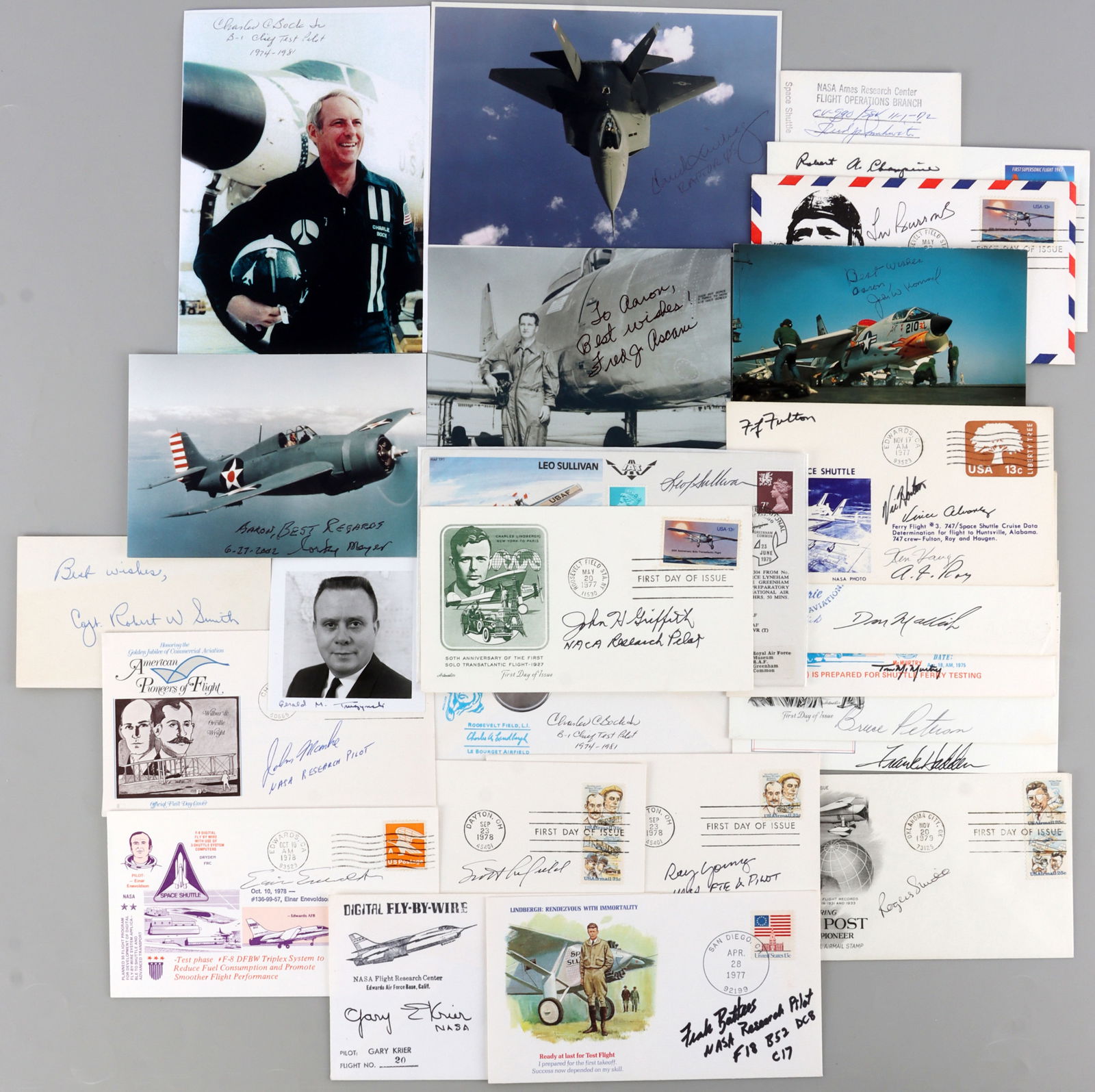 25 TEST PILOT AUTOGRAPHS SIGNED CARDS LOT OF 25: Twenty-five signatures from American test pilots. Includes Charles C. Bock, Bruce Peterson, Tom McMurtry, John Mamke, Gary Krier, John Griffith, Frank Bates, and Robert w. Smith. Very good, original c