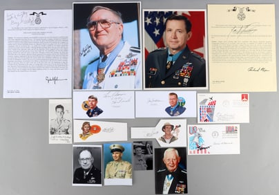 US WWII & VIETNAM MEDAL OF HONOR WINNERS LOT OF 15