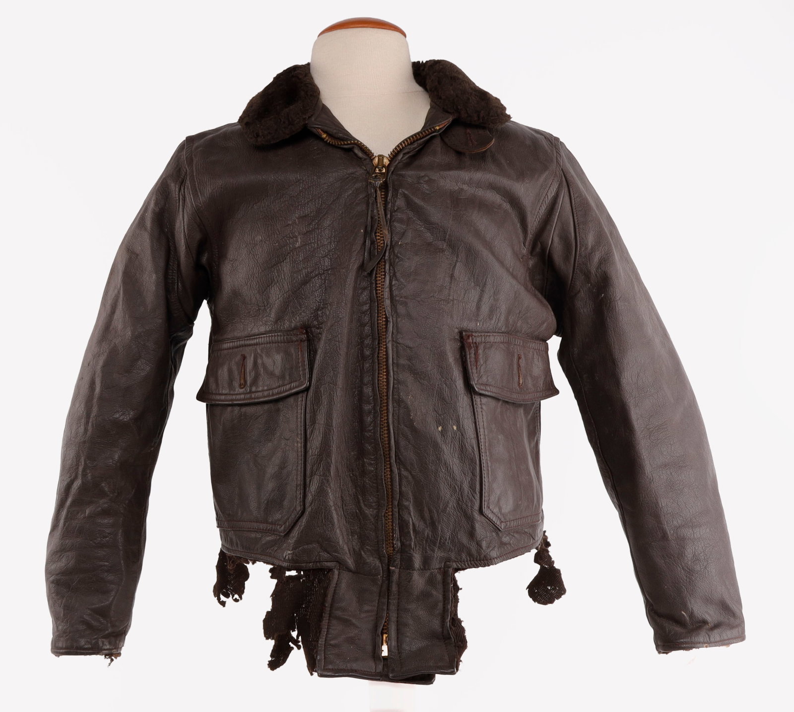 VIETNAM WAR U.S. NAVY G-1 LEATHER FLIGHT JACKET: Size 42, elastic is missing from waist. Sold as is.